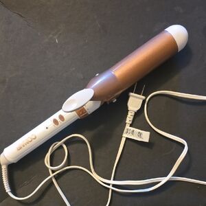 NWOT Conair Rose Gold Double Ceramic Curling Iron - 1.25 Inches